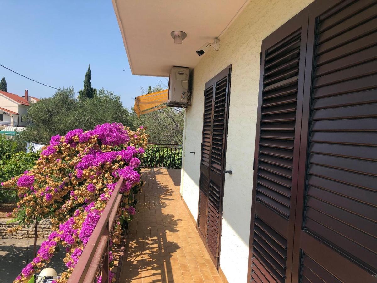 Danyja Apartments Sveti Filip i Jakov Exterior foto